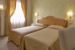 Отель Hotel La Perla Отель Hotel La Perla