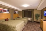 Отель Woodlands Inn & Suites Отель Woodlands Inn & Suites