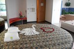 Отель GS Cuernavaca Drive Inn Отель GS Cuernavaca Drive Inn