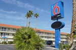 Отель Motel 6 Twentynine Palms Отель Motel 6 Twentynine Palms