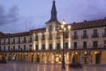 Отель NH Plaza Mayor Отель NH Plaza Mayor