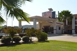 Отель Treasure Inn Отель Treasure Inn