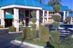 Отель Super 8 Forest Park Отель Super 8 Forest Park