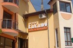 Отель Hotel Kakadu Отель Hotel Kakadu