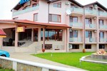 Отель Hotel Akre Отель Hotel Akre