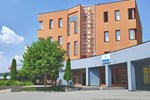 Отель Hotel Plaza Отель Hotel Plaza