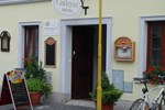 Отель Hotel Galerie Отель Hotel Galerie
