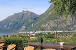 Отель Trædal Hotel Отель Trædal Hotel