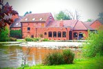 Отель Malswick Mill Bed and Breakfast Отель Malswick Mill Bed and Breakfast