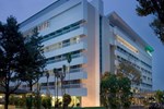 Отель Royal Ambarrukmo Yogyakarta Отель Royal Ambarrukmo Yogyakarta