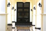Отель Colonial Hotel Отель Colonial Hotel