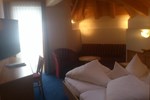 Отель Hotel Höllroah Отель Hotel Höllroah