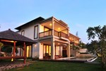 Вилла Villa Pantai Senggigi Вилла Villa Pantai Senggigi