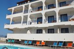 Отель Hotel Yria Отель Hotel Yria