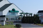 Отель Lynina Inn Отель Lynina Inn