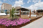 Отель Hotel Torremaura Отель Hotel Torremaura