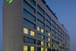 Отель Holiday Inn Mumbai International Airport Отель Holiday Inn Mumbai International Airport