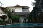 Отель Rumah Kayen Family Homestay Отель Rumah Kayen Family Homestay