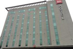 Отель Ibis Mumbai Airport Отель Ibis Mumbai Airport