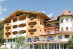Отель Hotel Carmen Отель Hotel Carmen