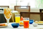 Отель Hotel Villa Canoas Отель Hotel Villa Canoas
