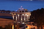 Отель E' Hotel Отель E' Hotel