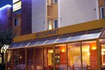 Отель Hôtel Balladins Marseille Aéroport Superior Отель Hôtel Balladins Marseille Aéroport Superior