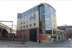 Отель Travelodge Leeds Central Отель Travelodge Leeds Central