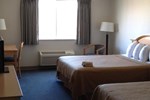 Отель Quality Inn & Suites Отель Quality Inn & Suites