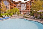 Апартаменты First Tracks Lodge Апартаменты First Tracks Lodge