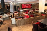 Отель Le Chalet Отель Le Chalet