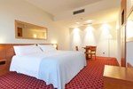 Отель Hotel Tryp Leon Отель Hotel Tryp Leon