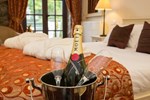 Отель Whitewater Hotel & Spa Отель Whitewater Hotel & Spa