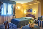 Отель Greta Hotel Отель Greta Hotel