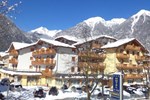 Отель Hotel Canada Отель Hotel Canada
