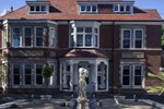 Мини-отель Chalfield Manor Boutique Hotel Мини-отель Chalfield Manor Boutique Hotel