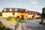 Отель Hotel Horní Dvůr Отель Hotel Horní Dvůr