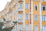 Отель Hotel Lion Отель Hotel Lion