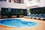 Отель Hotel Leblón Отель Hotel Leblón