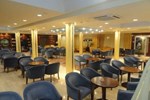 Отель Aparthotel y Hotel Paguera Beach Отель Aparthotel y Hotel Paguera Beach