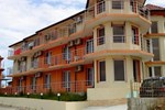 Отель Family Hotel Perla Отель Family Hotel Perla