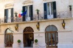 Отель Suite Hotel Santa Chiara Отель Suite Hotel Santa Chiara
