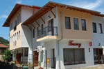 Отель Family Hotel Biju Отель Family Hotel Biju