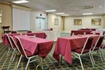 Отель Ramada South Fredericksburg Отель Ramada South Fredericksburg