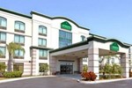 Отель La Quinta Inn & Suites Clearwater South Отель La Quinta Inn & Suites Clearwater South