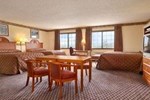 Отель Days Inn and Suites Grinnell Отель Days Inn and Suites Grinnell