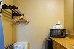 Отель Howard Johnson Express Inn National City San Diego South Отель Howard Johnson Express Inn National City San Diego South