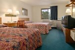 Отель Super 8 Motel - Mentor Cleveland Area Отель Super 8 Motel - Mentor Cleveland Area