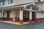 Отель Super 8 Newburgh Отель Super 8 Newburgh