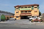 Отель Pacific View Inn & Suites Отель Pacific View Inn & Suites